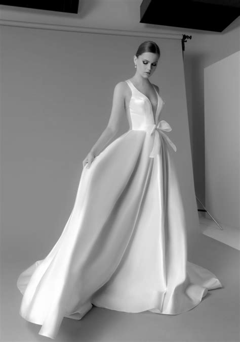 fendi sample sale 2017|Fendi wedding dresses 2017.